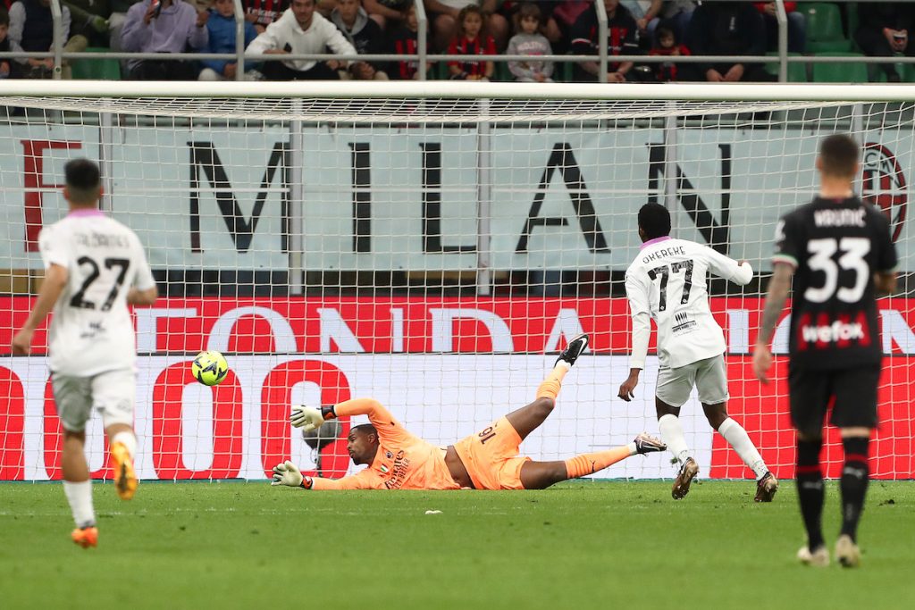 ac milan v us cremonese serie a 2